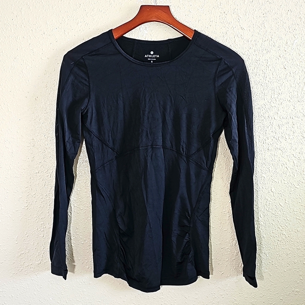 Athleta Long Sleeve T-Shirt.